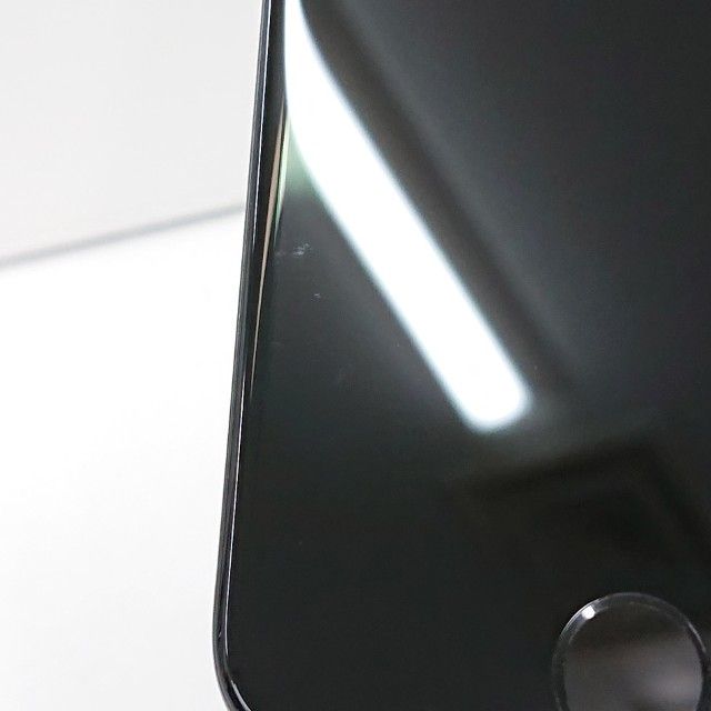 iPhoneSE ��2���� 64GB au �֥�å� c18885