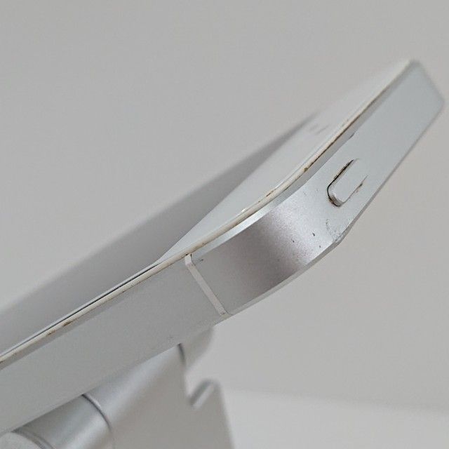 �ڥ�����ʡ�iPhoneSE 16GB SoftBank ����С� c18945