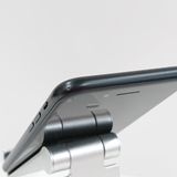 iPhoneSE ��2���� 128GB �ɥ��� �֥�å� c16351