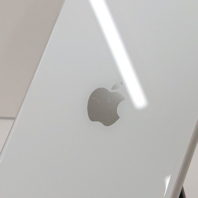 iPhoneSE ��2���� 64GB �ɥ��� �ۥ磻�� c17369