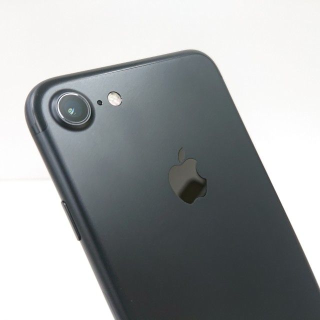 iPhone7 32GB au �֥�å� c21100