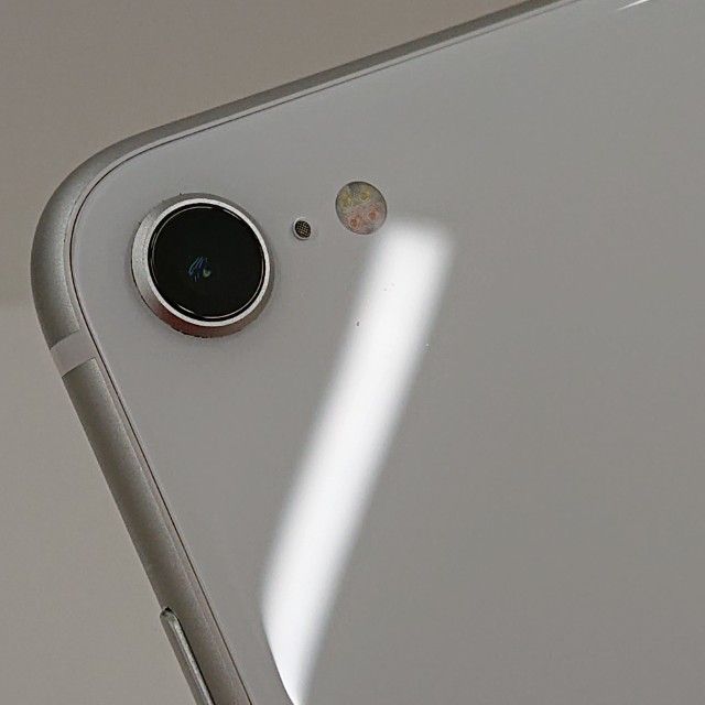 iPhoneSE ��2���� 64GB �ɥ��� �ۥ磻�� c17312