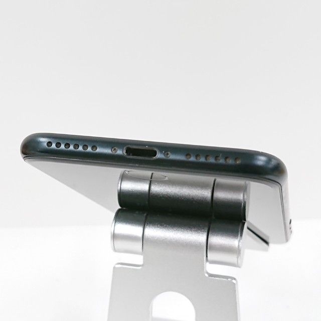 iPhoneSE ��3���� 64GB au �ߥåɥʥ��� c18195