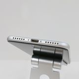 iPhoneSE ��2���� 64GB �ɥ��� �ۥ磻�� c18436