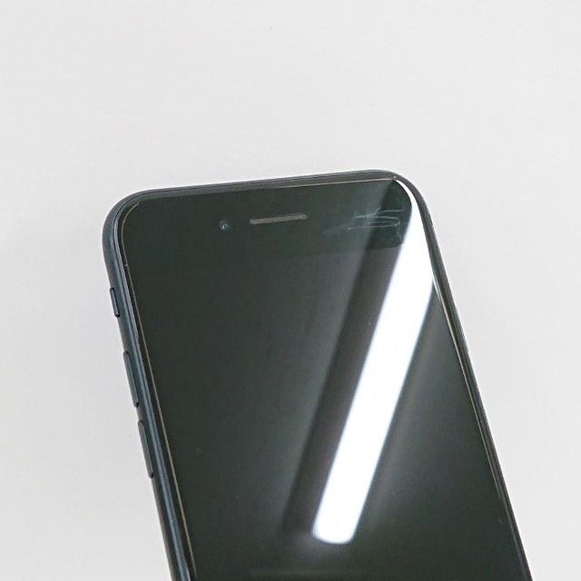 iPhoneSE ��3���� 64GB �ɥ��� �ߥåɥʥ��� c23347