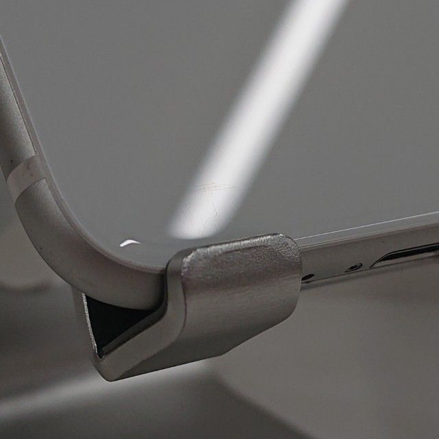 iPhoneSE ��2���� 64GB au �ۥ磻�� c19174