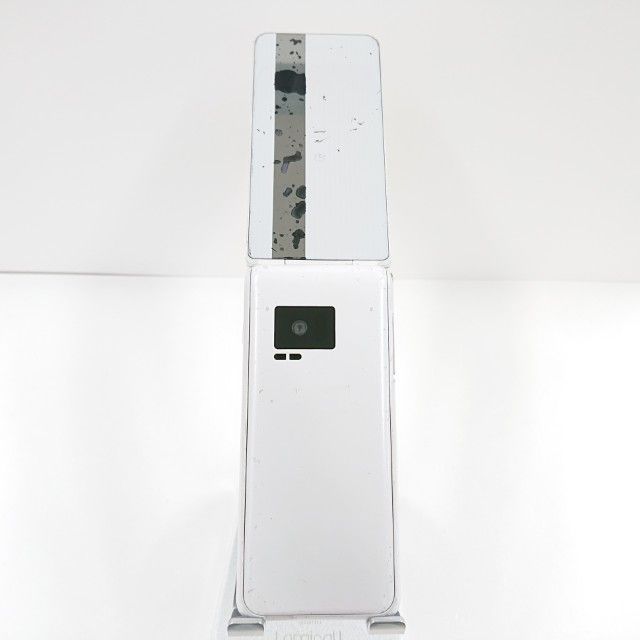 P-smart �������� P-01J �ɥ��� �ۥ磻�� c20795