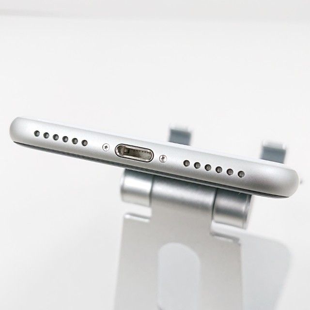 iPhoneSE ��2���� 64GB au �ۥ磻�� c22777