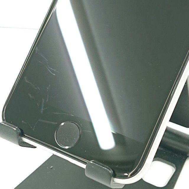 iPhoneSE ��2���� 64GB au �ۥ磻�� c19180