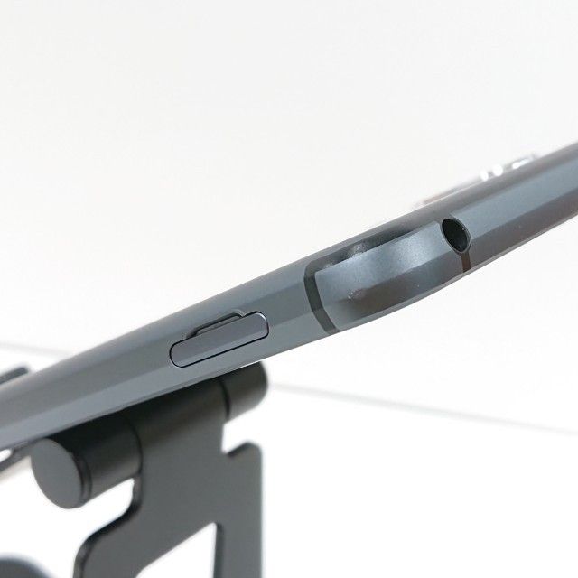 AQUOS sense3 basic SHV48 au �֥�å� c17424