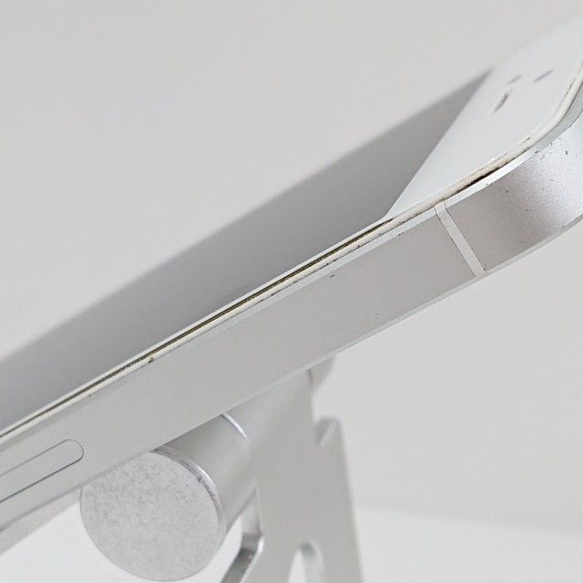 iPhoneSE 16GB SIM�ե꡼ ����С� c18946