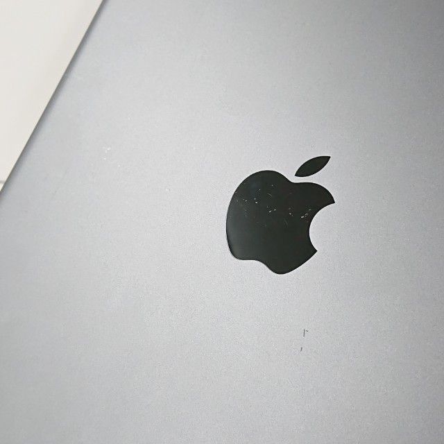 iPad ��9���� Wi-Fi+Cellular 64GB SoftBank c17052