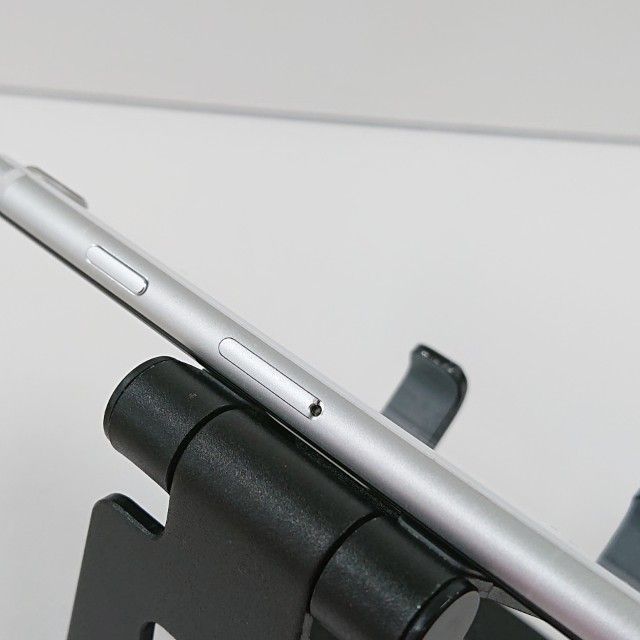 iPhoneSE ��2���� 64GB �ɥ��� �ۥ磻�� c17961