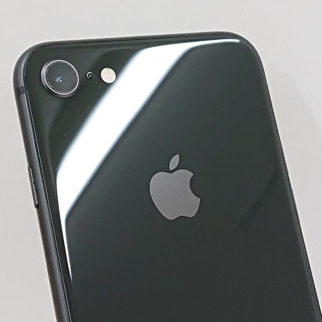 iPhone8 64GB �ɥ��� ���ڡ������쥤 c23236