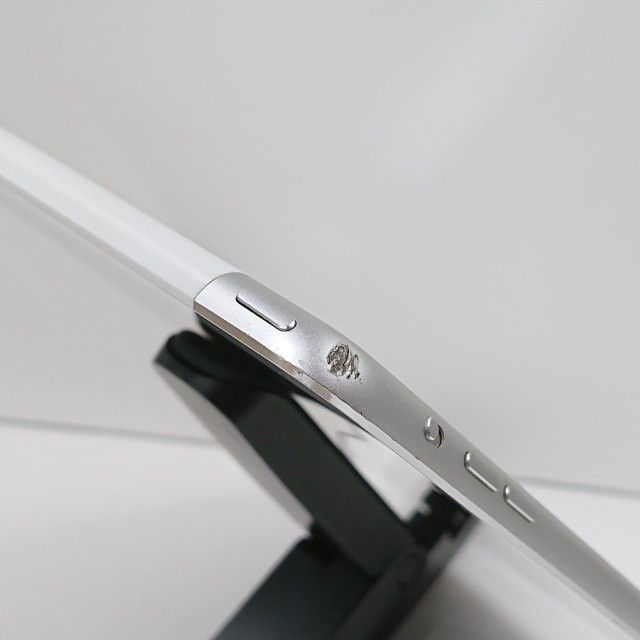 ���������ʡ�iPad Air Wi-Fi+Cellular 16GB SIM�ե꡼ c18596