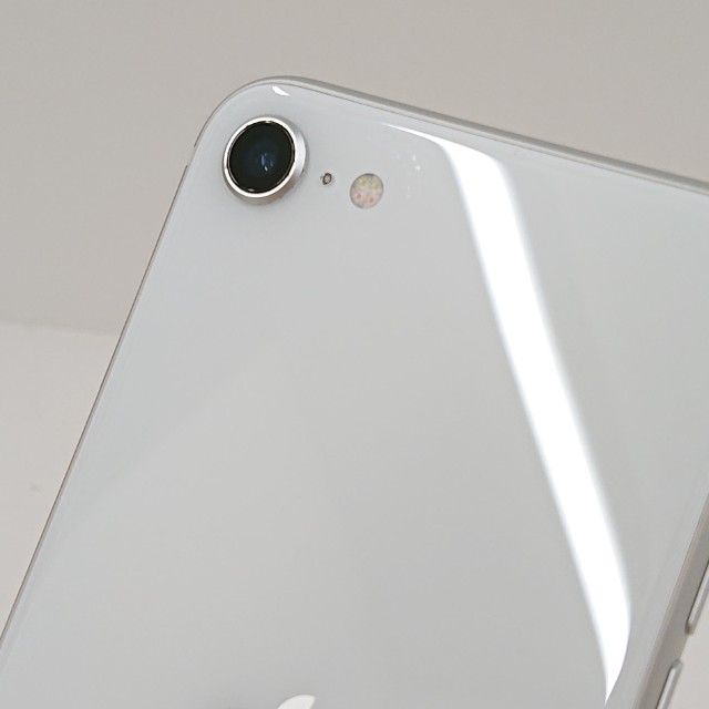 iPhoneSE ��2���� 64GB �ɥ��� �ۥ磻�� c18435