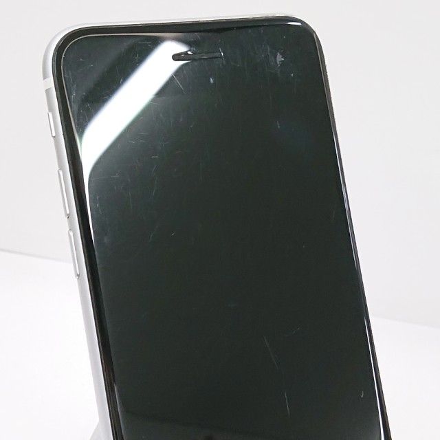 iPhoneSE ��2���� 64GB au �ۥ磻�� c22825
