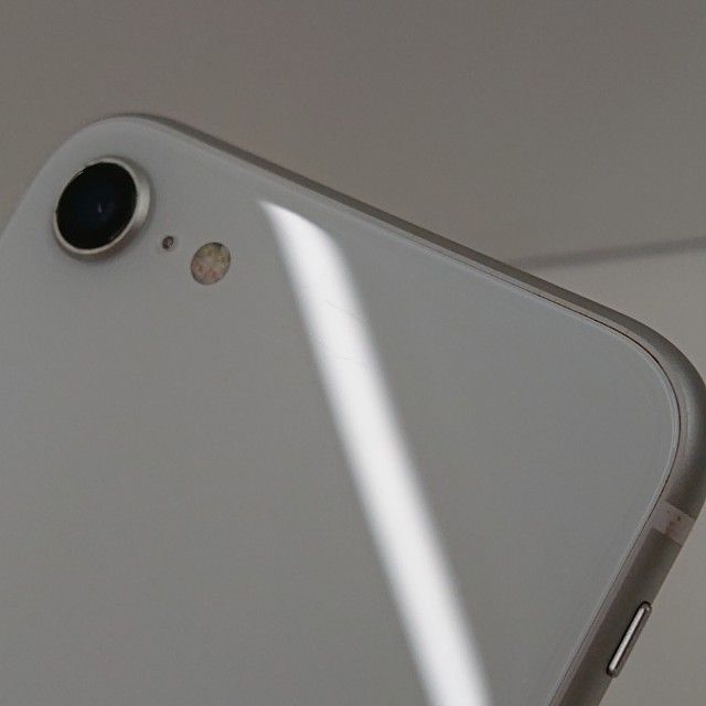 iPhoneSE ��2���� 64GB �ɥ��� �ۥ磻�� c23176