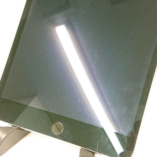 iPad mini ��4���� Wi-Fi+Cellular 64GB au  c17358