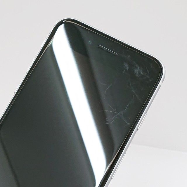 iPhoneSE ��2���� 64GB au �ۥ磻�� c22821