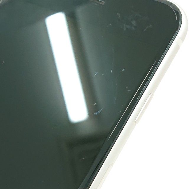 iPhoneSE ��3���� 64GB au �������饤�� c20919