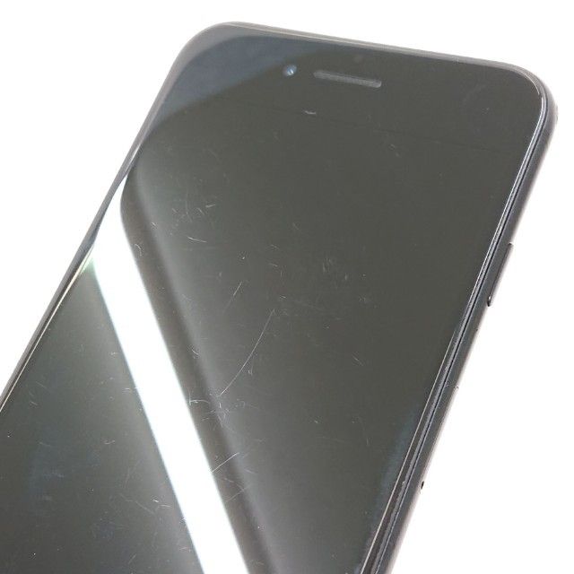 iPhoneSE ��2���� 64GB au �֥�å� c18906