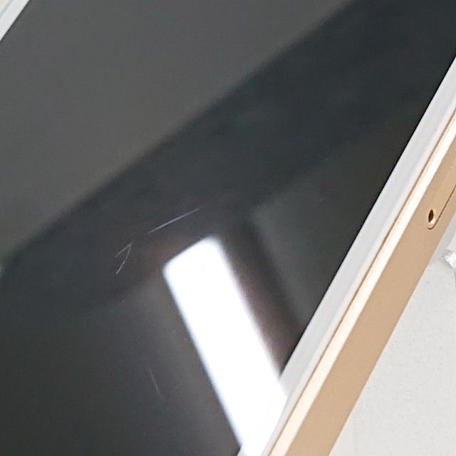 iPhoneSE 32GB SoftBank ������� c19114