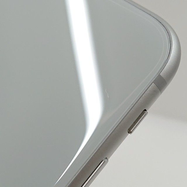 iPhone8 64GB �ɥ��� ����С� c23319