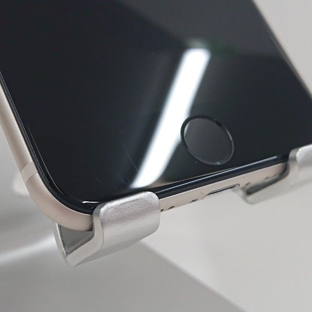 iPhoneSE ��3���� 64GB SoftBank �������饤�� c19385