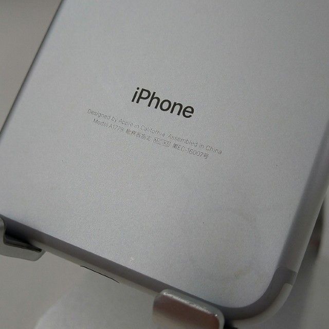 iPhone7 32GB �ɥ��� ����С� c22440