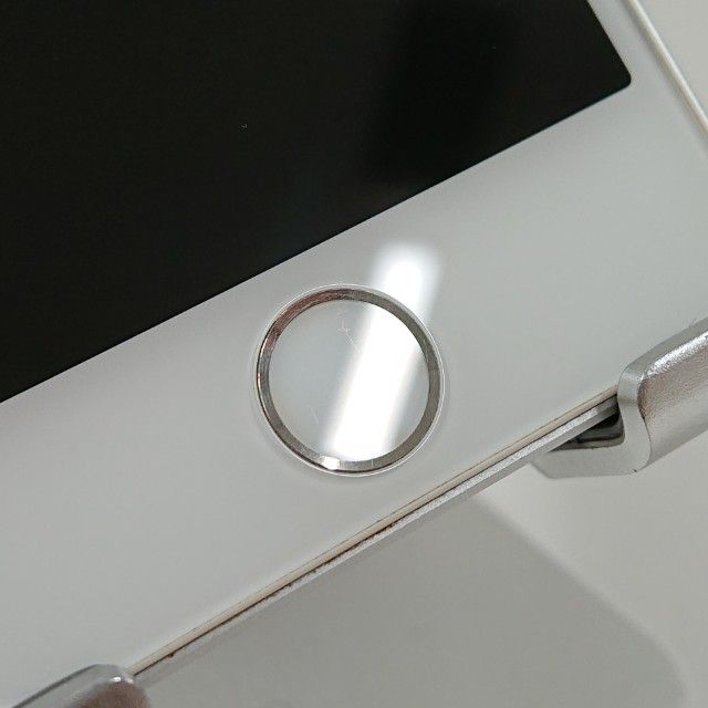 iPhoneSE 128GB SIM�ե꡼ ����С� c18727