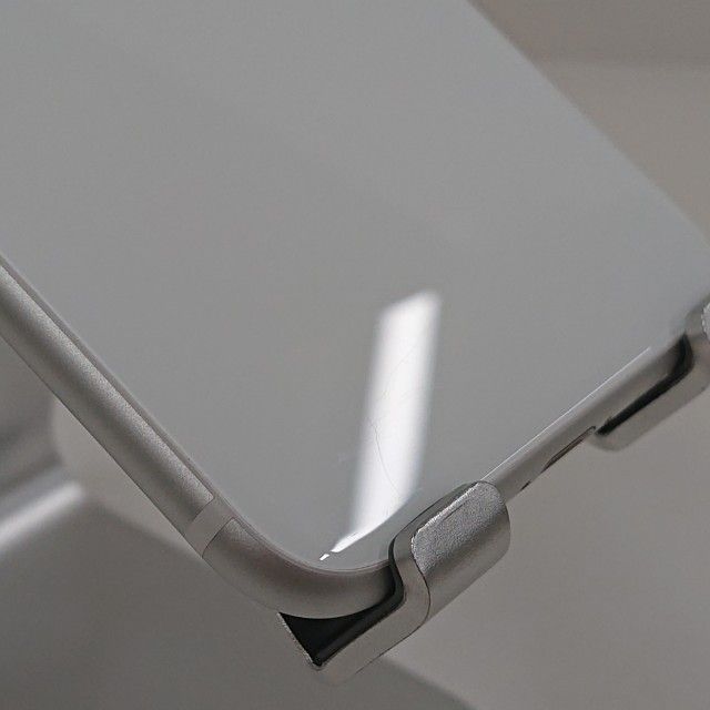 iPhoneSE ��2���� 64GB �ɥ��� �ۥ磻�� c21594