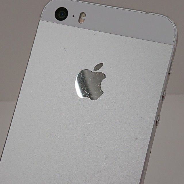 ���������ʡ�iPhoneSE 16GB au ����С� c20264
