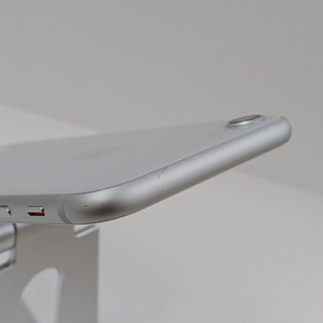 iPhone8 64GB �ɥ��� ����С� c23202