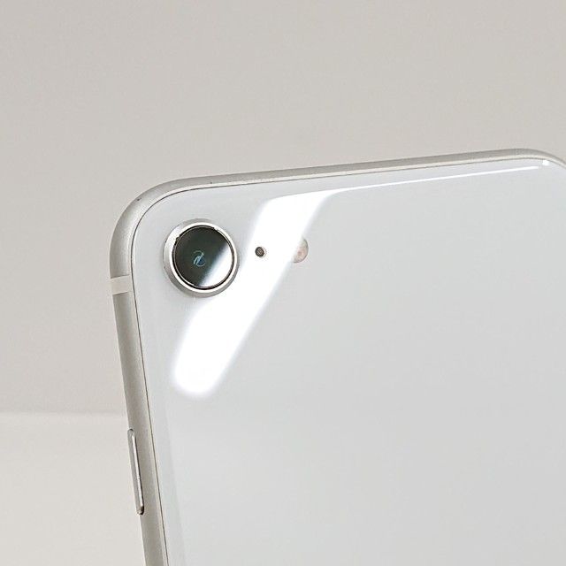 iPhoneSE ��2���� 64GB �ɥ��� �ۥ磻�� c22811