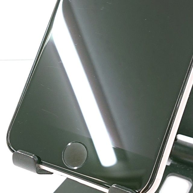 iPhoneSE ��3���� 64GB au �������饤�� c20066