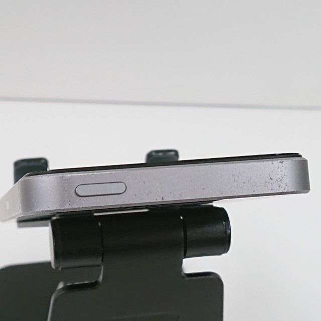 ���������ʡ�iPhoneSE 16GB SIM�ե꡼ ���ڡ������쥤 c21147