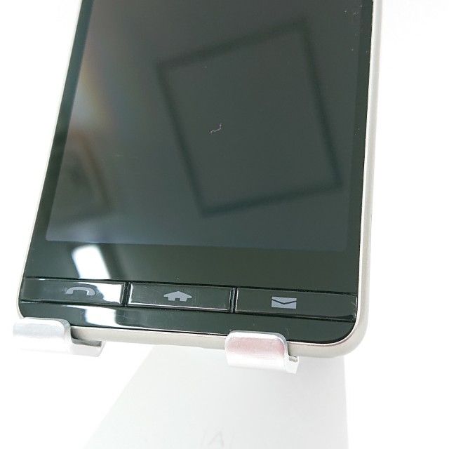 ムスビー｜BASIO4 KYV47 au シャンパンゴールド c16843【BASIO4 au