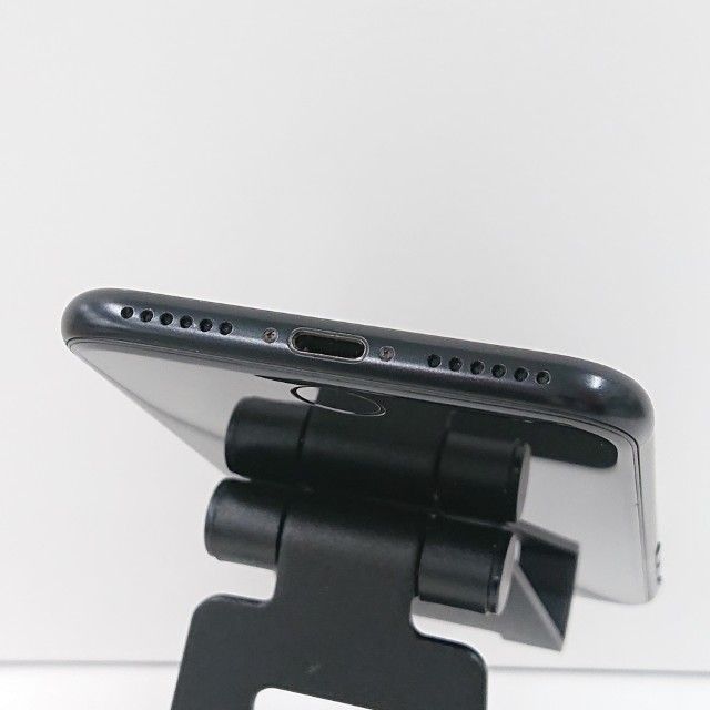 iPhoneSE ��2���� 64GB au �֥�å� c16581