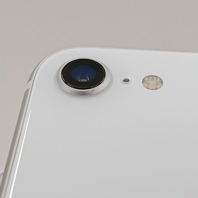 iPhoneSE ��2���� 64GB �ɥ��� �ۥ磻�� c22955