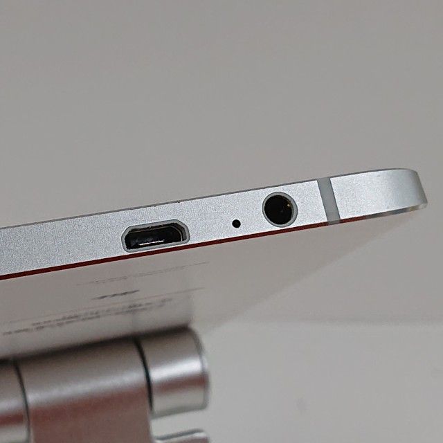 Galaxy A8 SCV32 au ۥ磻 c15620