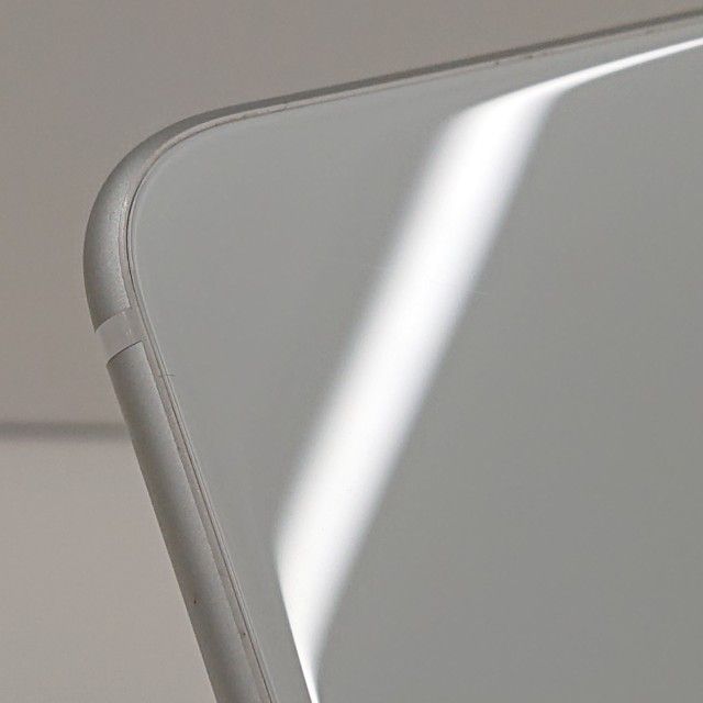 iPhoneSE ��2���� 64GB au �ۥ磻�� c19175