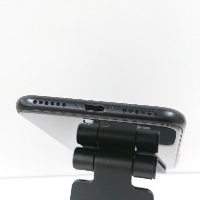 iPhoneSE ��2���� 64GB au �֥�å� c18906