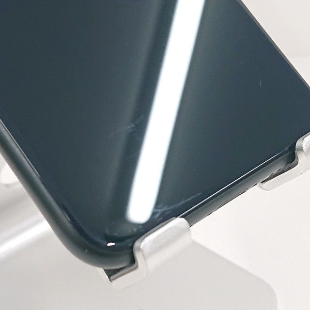 iPhoneSE ��3���� 64GB au �ߥåɥʥ��� c22849
