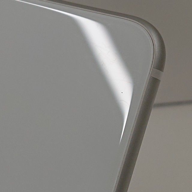 iPhoneSE ��2���� 64GB au �ۥ磻�� c19184