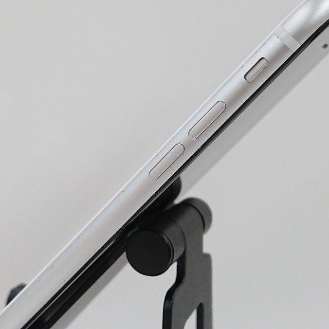 iPhoneSE ��2���� 64GB SIM�ե꡼ �ۥ磻�� c16494