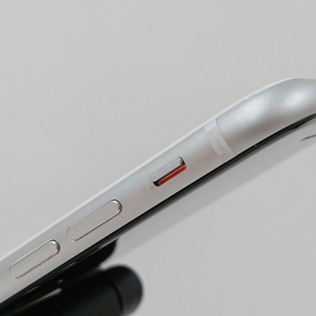 iPhoneSE ��2���� 64GB �ɥ��� �ۥ磻�� c17370