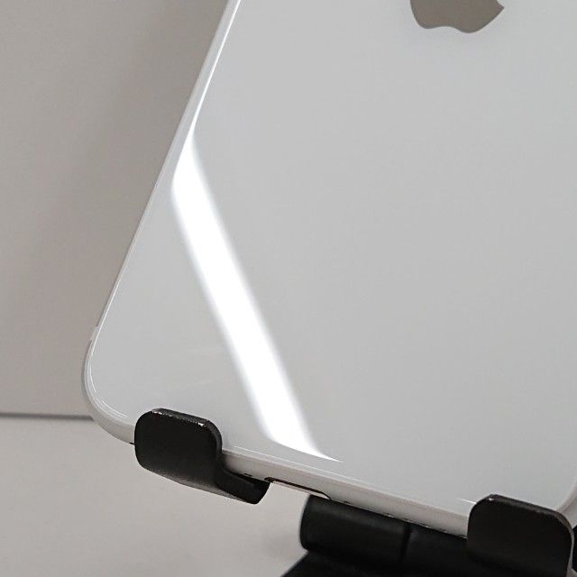 iPhoneSE ��2���� 64GB �ɥ��� �ۥ磻�� c16493