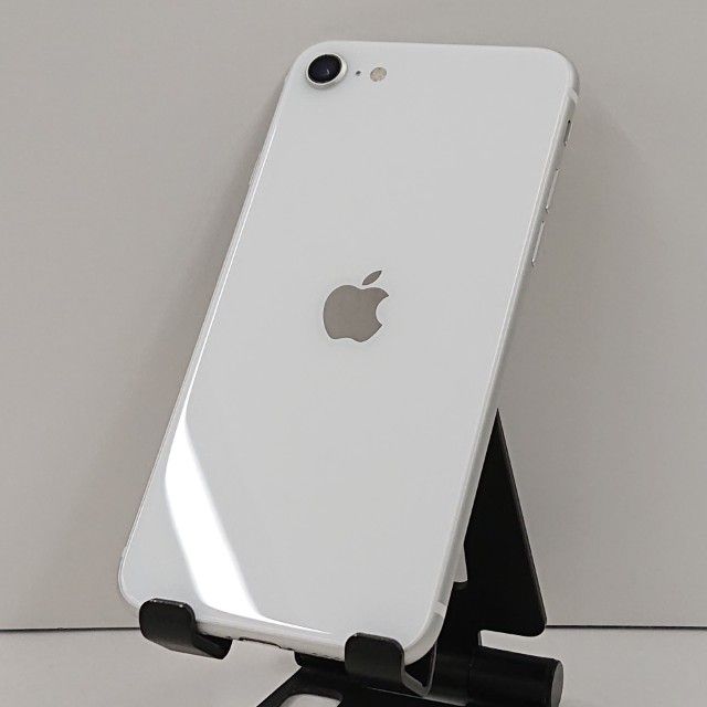 iPhoneSE ��2���� 64GB au �ۥ磻�� c16569