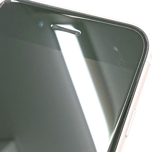 iPhoneSE ��3���� 64GB au �������饤�� c20286